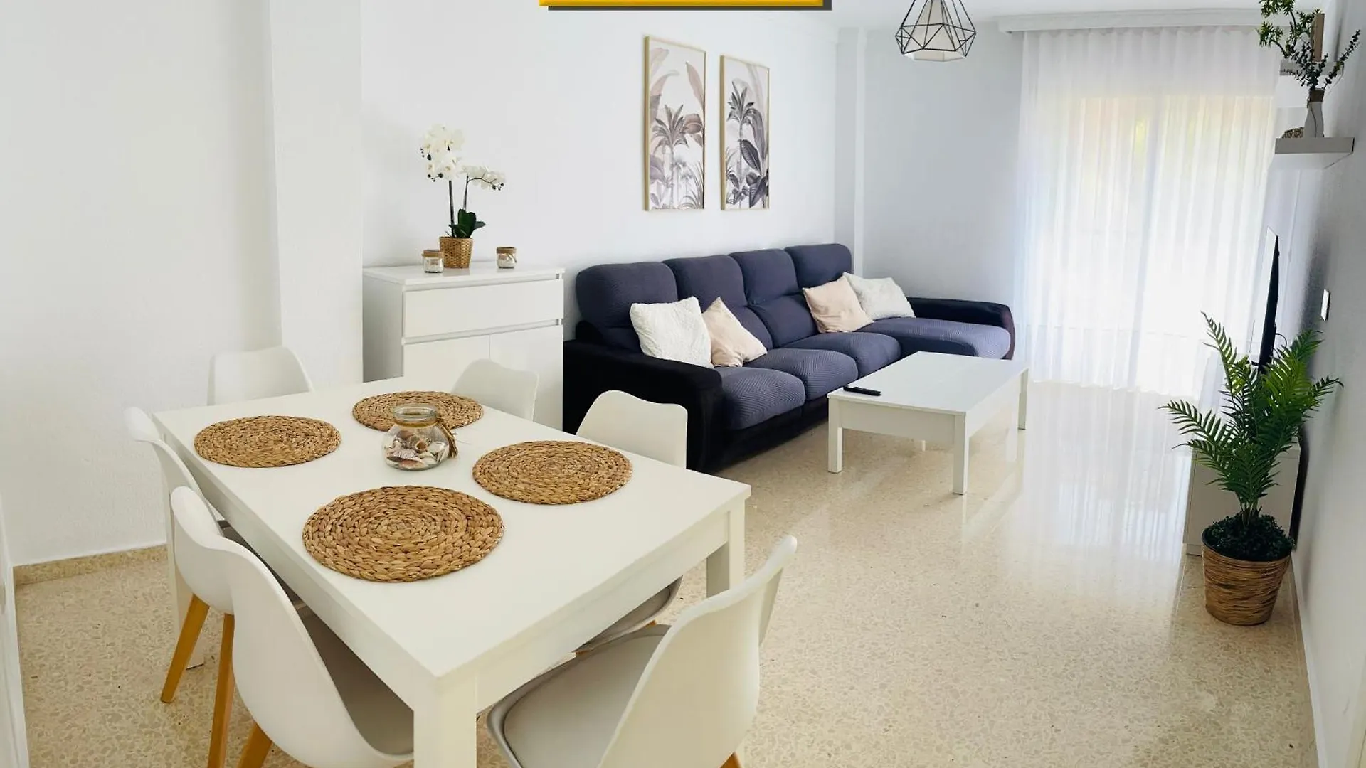 Apartment Sol Y Playa, Acogedor Piso Familiar En Benalmadena Con 3 Dormitorios